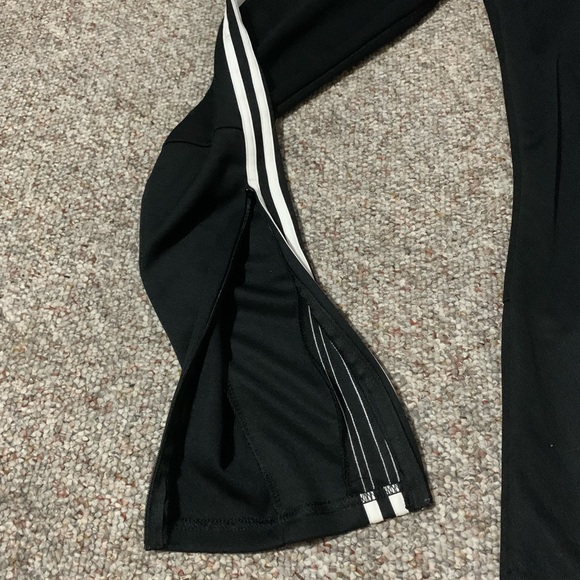 Adidas 3-stripe joggers - Picture 3 of 4